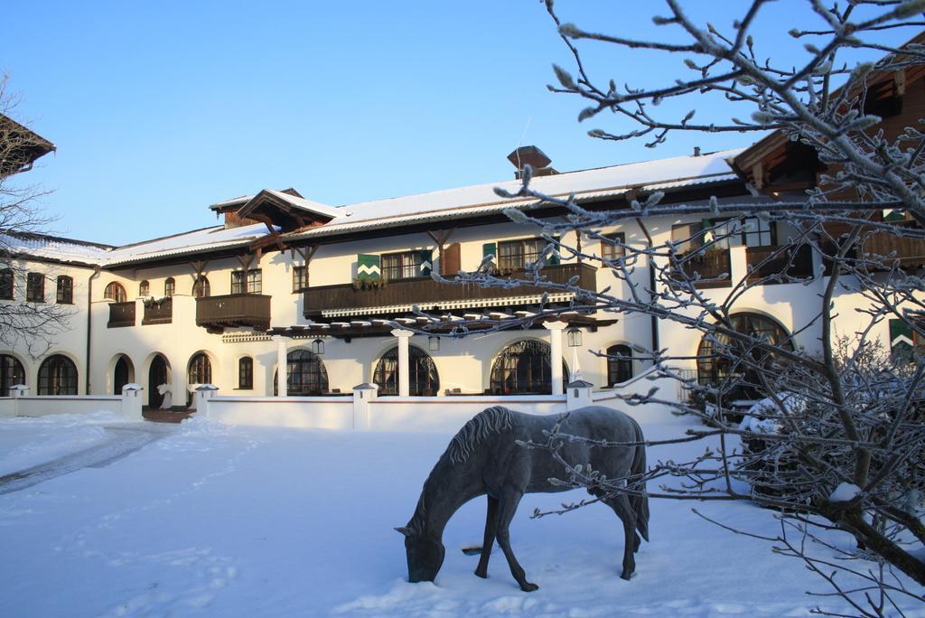 Hotel Gut Ising キーミング エクステリア 写真